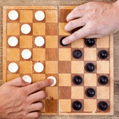 Checkers Multiplayer Game Apk